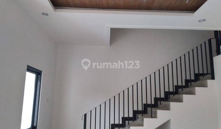  Rumah Brand New Ada 2 unit Dijual Lokasi Strategis Di Cinere, Jakarta Selatan 2