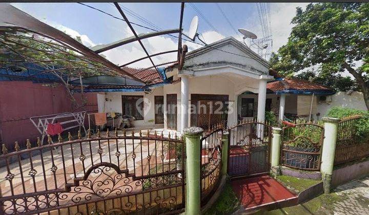 Rumah Dijual Lokasi Strategis Dekat Upn Limo, Depok 1