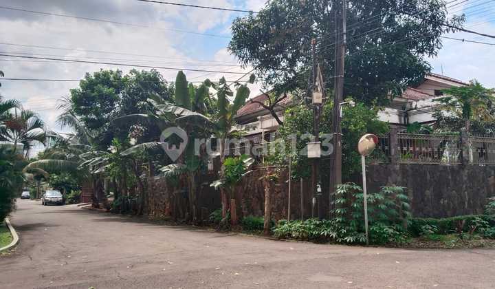 Rumah Tua Hitung Tanah Dalam Komplek Cinere, Depok 2