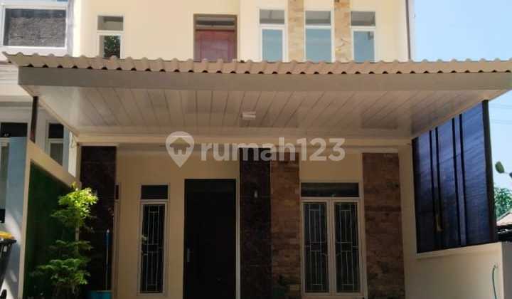 Rumah Strategis 2 Lantai Dekat Toll Limo - Krukut