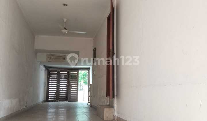 Rumah 2 Lantai Dalam Komplek di Belakang Living Plaza Cinere  2