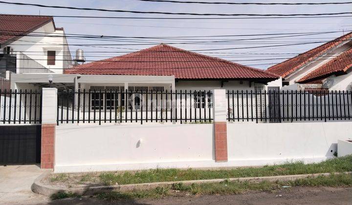 Rumah Disewakan Dalam Komplek Di Cinere, Jakarta Selatan 2