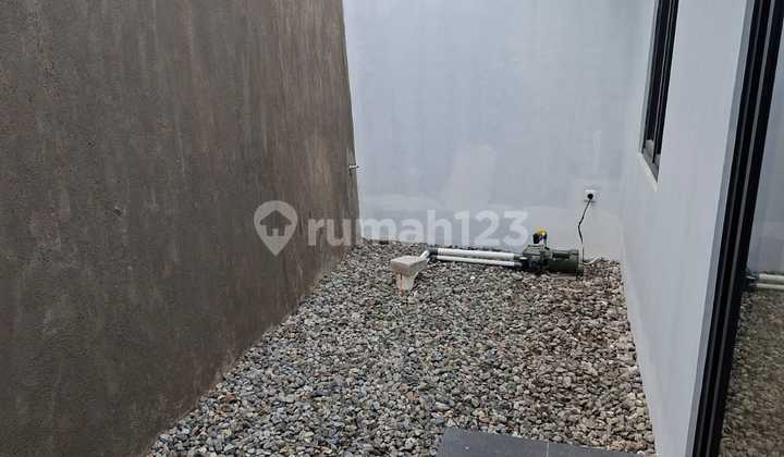 Rumah Lokasi Strategis 2 lantai di Cinere, Jakarta Selatan 2