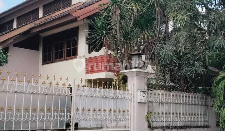 Rumah Dalam Perumahan Dekat Sekolah Avicenna Cinere