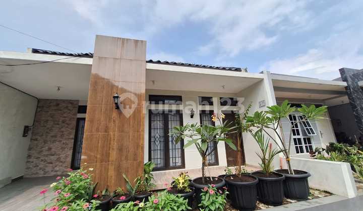 Dijual Rumah Baru Dalam Komplek Di Meruyung, Depok Dijual Rumah Baru Dalam Komplek Di Meruyung, Depok