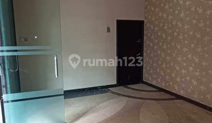 Dijual Ruko 3 Gandeng Komplek Golden Plaza Fatmawati