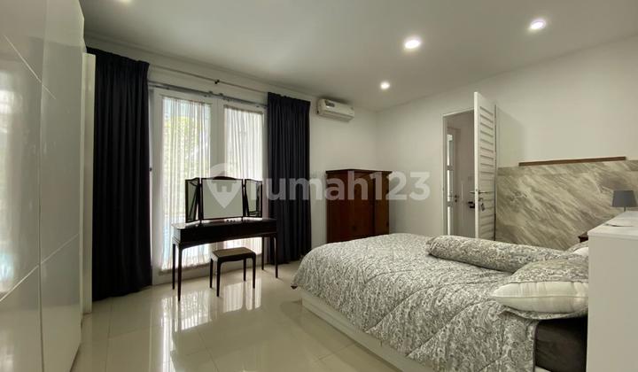 Dijual Rumah 3 Lantai Nuansa Bali Resort, Riverville Lebak Bulus 2