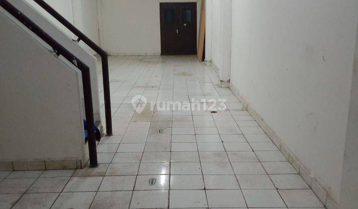 Sewa Ruko Lantai Basement Golden Plaza Fatmawati, Harga Nego  1