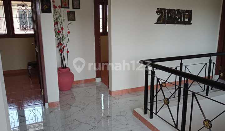 Rumah Mewah 2 Lantai di Telaga Golf Siap Huni 2