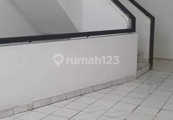 For Sale Strategic Shophouse, Golden Plaza Complex Fatmawati 2