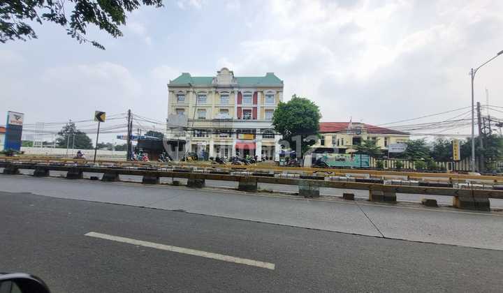 For Rent: 4-Story Shop House, Strategic Location, Jalan Buncit Raya 2