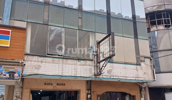For Rent: Adjacent Shop Houses Area in Front of Golden Plaza Fatmawati