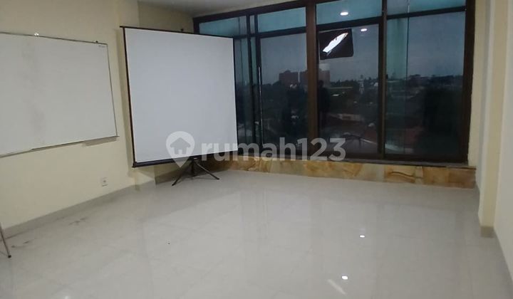 4-Story Shop House for Office Rent at Golden Plaza Fatmawati