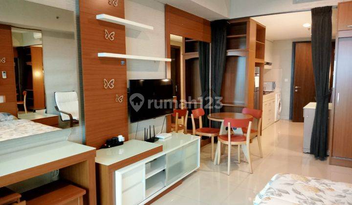 Disewakan Apartemen Siap Pakai, Di Kemang Village  2