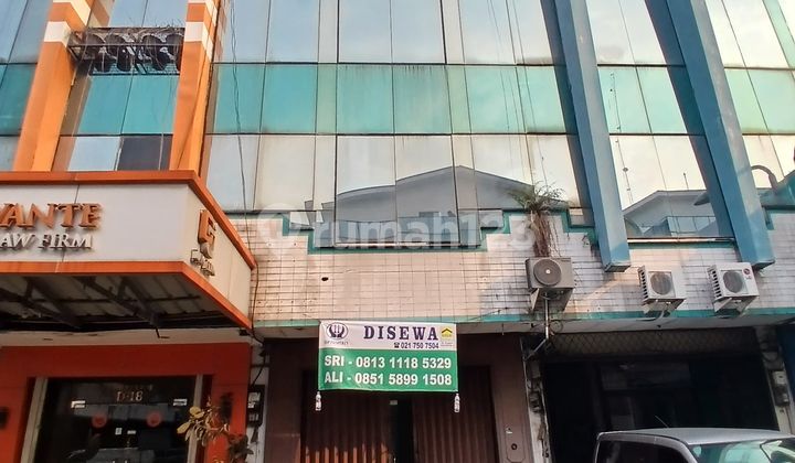 Disewakan Ruko 3 Lantai Komplek Golden Plaza Fatmawati