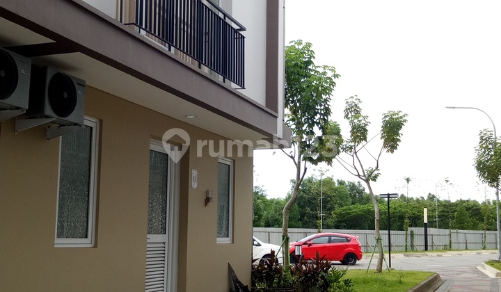 DISEWAKAN RUMAH ZENA, BSD- CO LIVING BAGUS FURNISHED BISA UTK USAHA 2