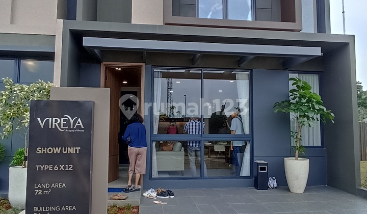DIJUAL RUMAH VIREYA 2 LANTAI LEBAR 6 DI BSD TIMUR DEKAT AKSES TOL BEBAS DP HANYA 1.7M AN 