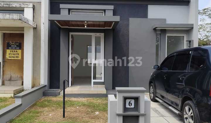 FOR RENT: SUVARNA SUTERA-FEDORA 1-STORY HOUSE NEAR CIKUPA TOLL ACCESS