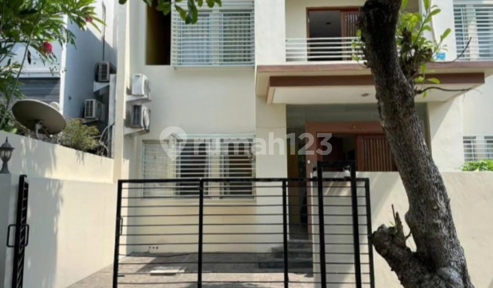 DIJUAL RUMAH ANGGREK LOKA,BSD KOST2AN 3LANTAI 13KAMAR TIDUR DEKAT RS EKA DAN KULINER