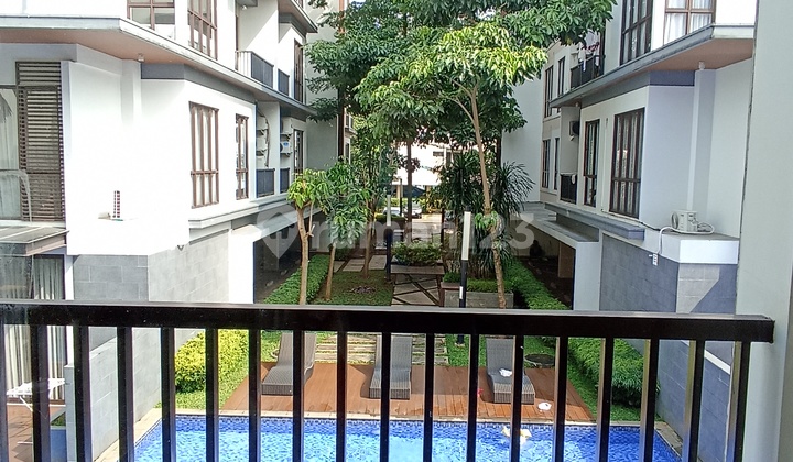 DIJUAL APARTEMEN VANYA PARK- ASSATI 2BR VIEW POOL, BAGUS SIAP HUNI