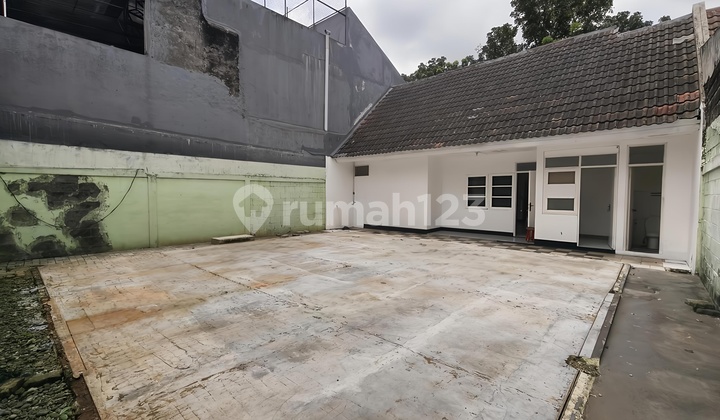 Rumah Pinggir Jalan Nego Abis Griya Loka Bsd