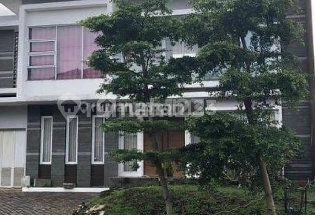 Below Market Price House in Kota Baru Parahyangan Bandung