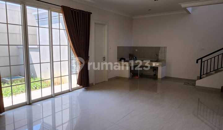 Rumah Masih Baru dan Mewah di Podomoro Park,Buah Batu Bandung 2