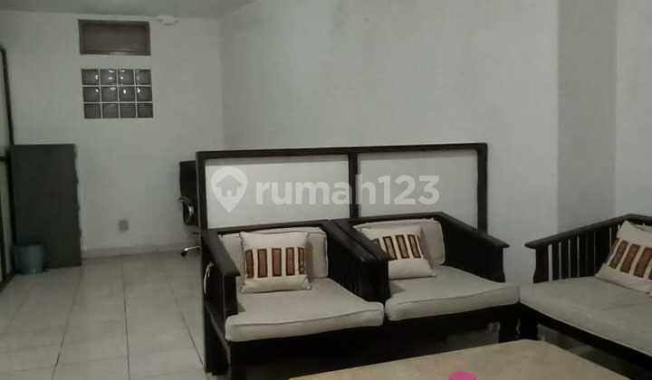 Bangunan 3Lantai,Main Road di Sukahaji Bandung Cocok Utk Usaha Bangunan 3Lantai,Main Road di Sukahaji Bandung Cocok Utk Usaha