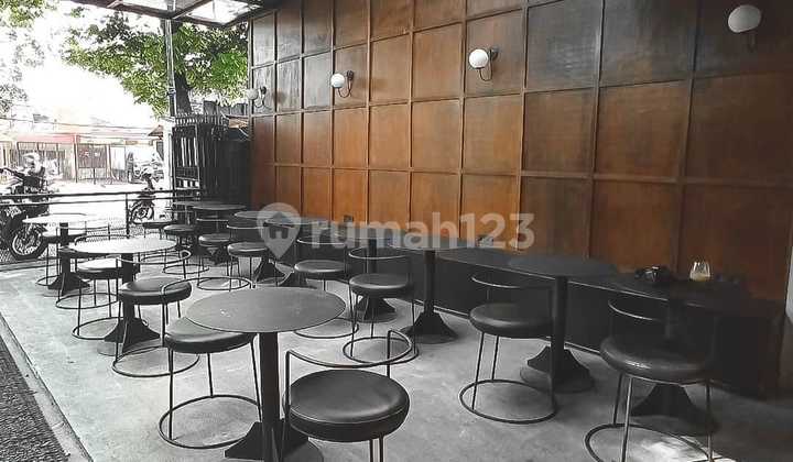 Rumah dan Ruang Usaha Main Road Dekat Mall di Lodaya Bandung