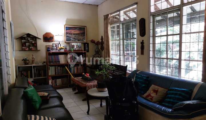 Rumah Besar Posisi Main Road di Dago Bandung Cocok untuk Usaha 2