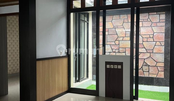 Clean, Well-Maintained House in the Cool and Fresh Padasuka Bandung Area