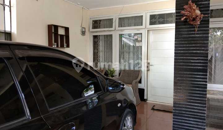 Rumah Cantik Terawat di Antapani Bandung Area Bersih dan Asri 2