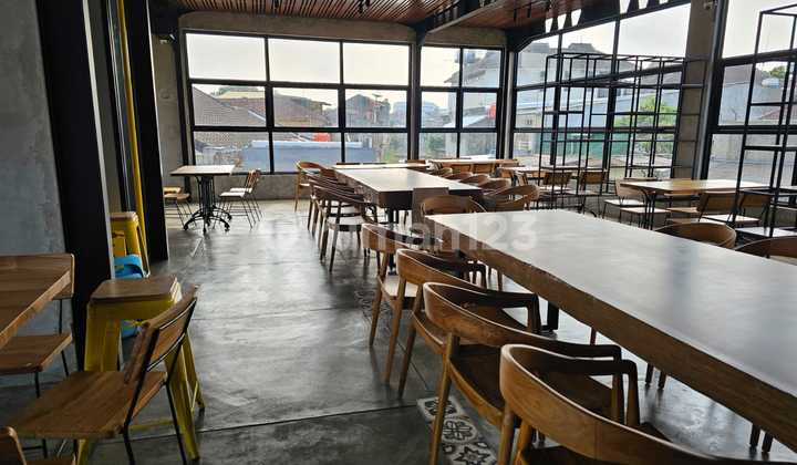 For Sale Ex Restaurant Near Campus and Commercial Area in Pungkur Bandung
