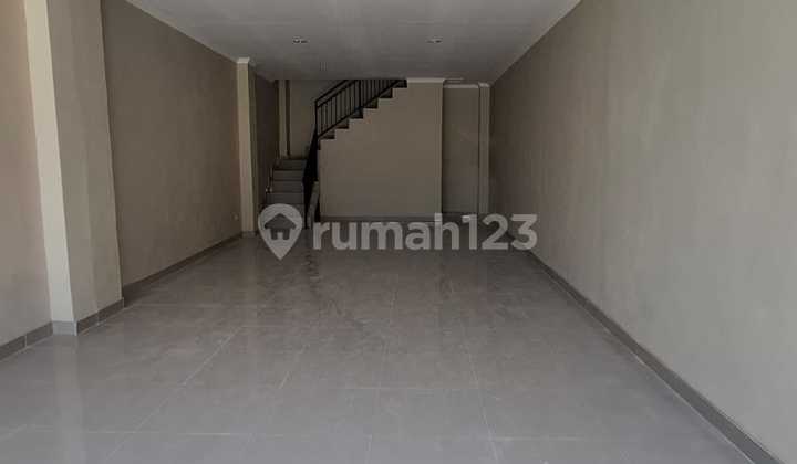 Ruko 3Lantai Tinggal Huni Aja Masih Baru di Padasuka Bandung