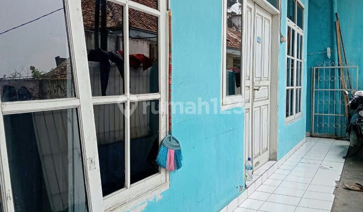 Kos2an in the Alley, City Center Location on Jalan Dewi Sartika, Bandung 2