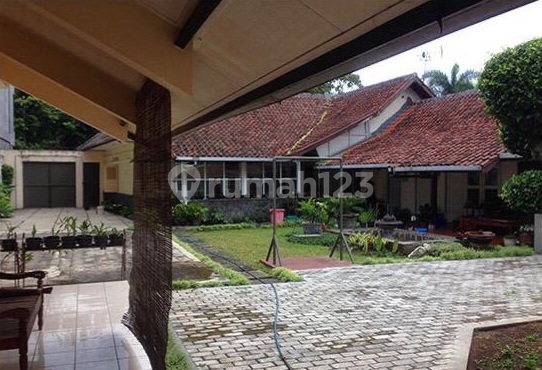 Rumah Vintage di Pusat Kota Bandung, Dekat Alun" dan Asia Afrika