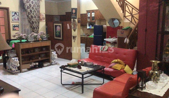 Rumah Pinggir Jalan di Permata Pamulang - Tangerang Selatan