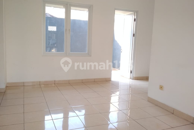 Rumah 2 Lantai di Paradise Resort Cluster The Bay Ciputat 2