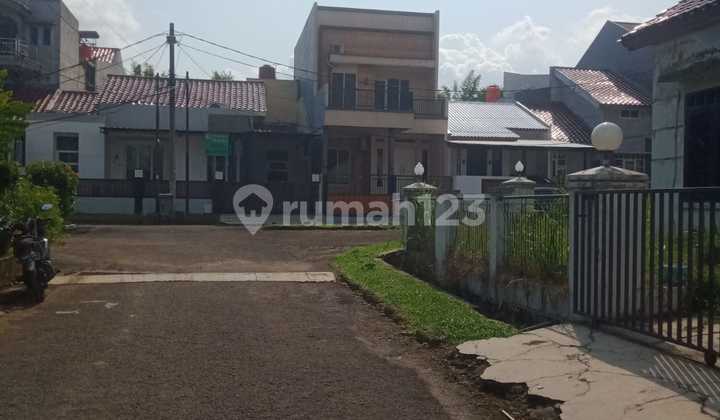 Rumah Hoek Di Regency Melati Mas 2