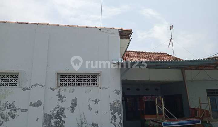 Rumah Pinggir Jalan Di Tegal Jawa Timur  2