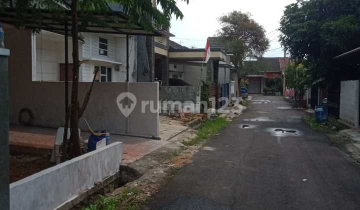 Rumah di Perum Purinusa Karawaci 