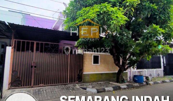 Rumah dekat bandara siap huni di Semarang Indah  1