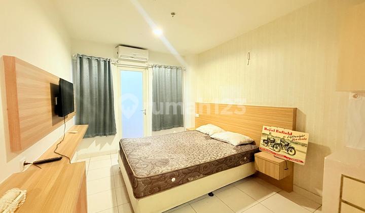 Ready-to-Occupy Apartment 5 Minutes from Toll Exit and Aeon Mall with Best Mountain Views in Sentul City, Bogor