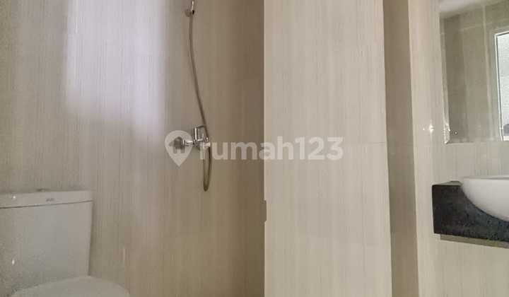 Apartement Dengan View Bukit Hambalang Sentul City 3