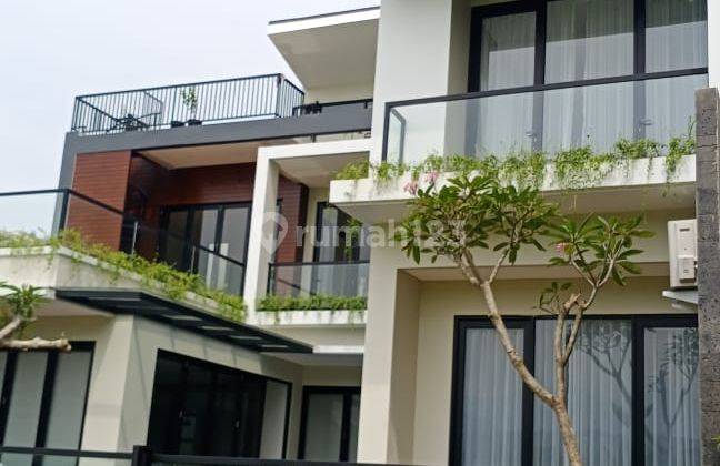 Rumah Semi Furnish Dengan View Gunung di Sentul City, Bogor 1