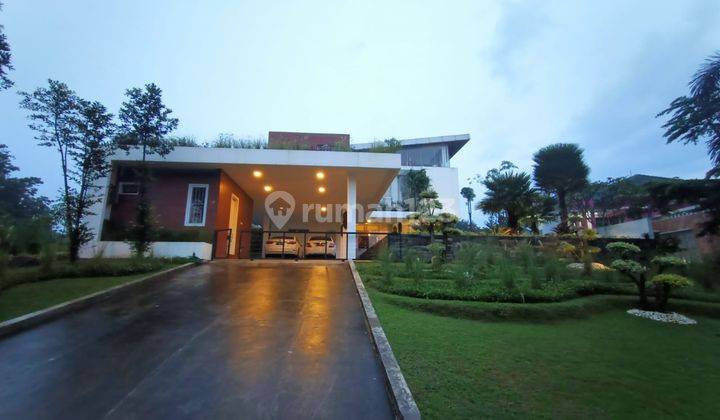 Rumah Modern Tropis, Halaman Luas, Special View Gunung Dan Golf Dengan Semi Furnish di Sentul City, Bogor 1