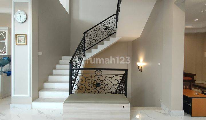 For Sale Classic Luxury House In Sentul City, Bogor