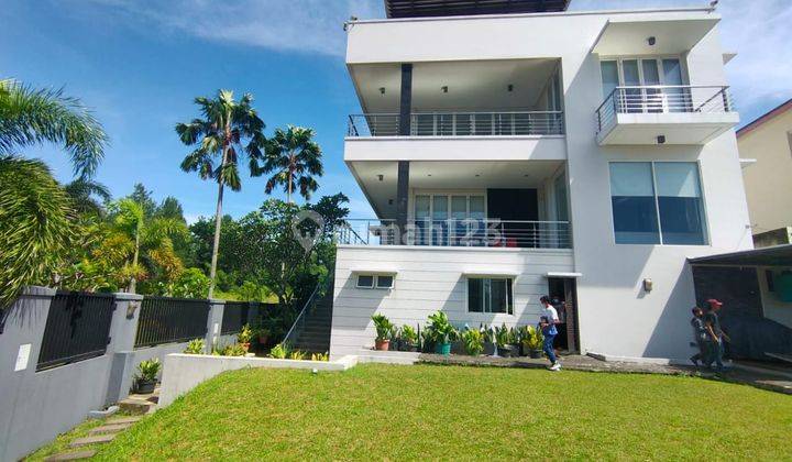 Rumah Bagus With Best View Furnished di Sentul City, Bogor