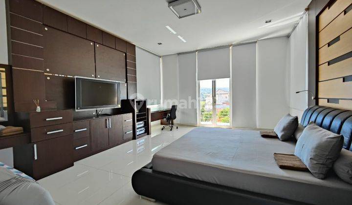 Rumah Bagus With Best View Furnished di Sentul City, Bogor