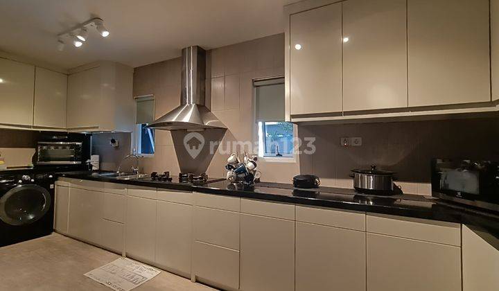 Luxury House 2 Lantai SHM In Sentul City, Bogor
